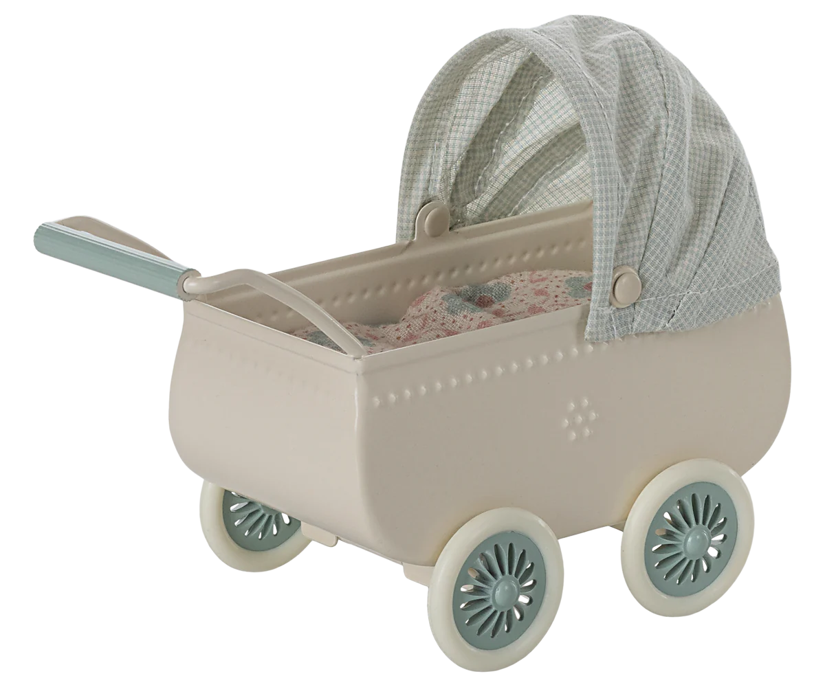 Pram With Baby Mouse