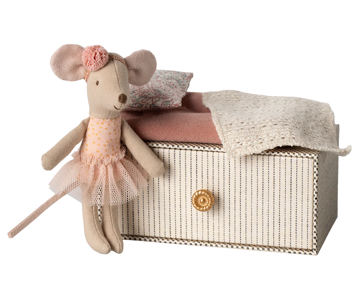 Dance Mouse Daybed, Little Sister