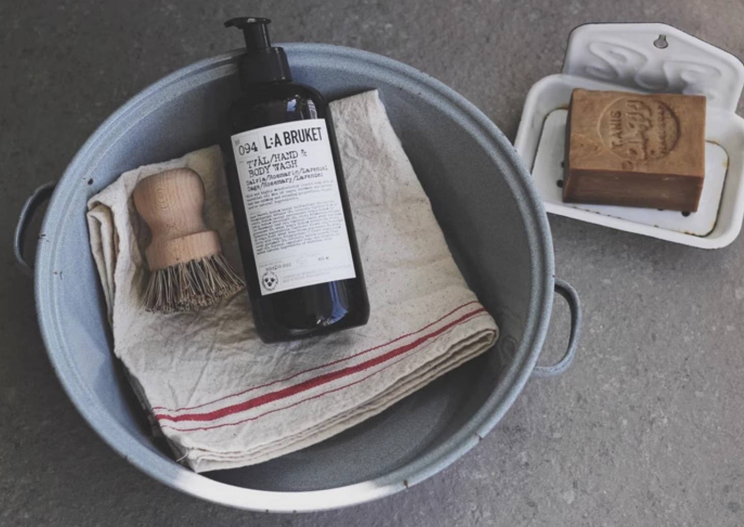 Farmhouse Simple Striped Napkin, Red