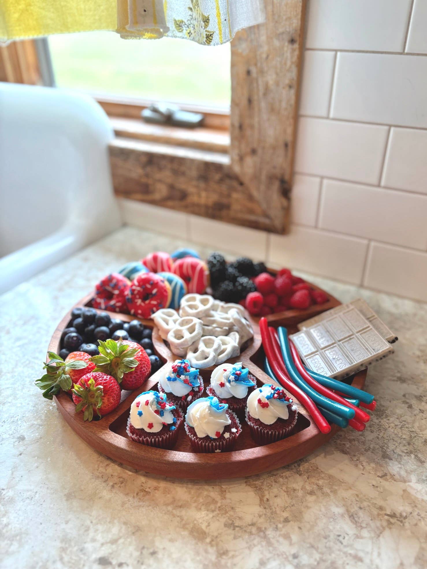 Small Divided Round Wood Tray