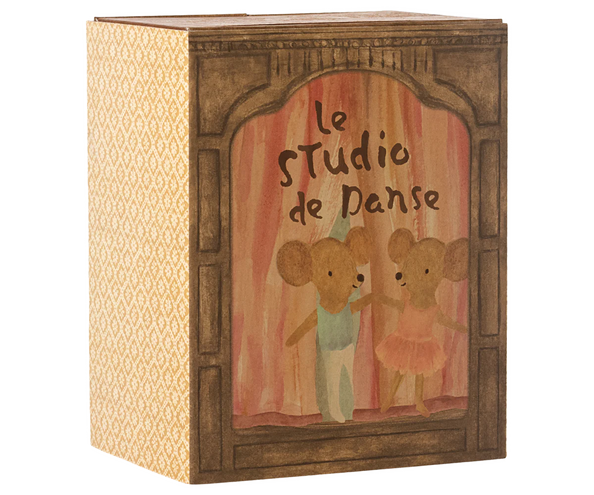 Ballet Mice Dance Studio, Little Sister + Brother
