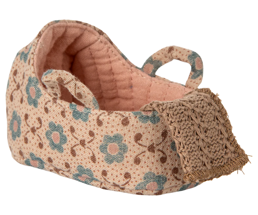 Carry Cot, Rose