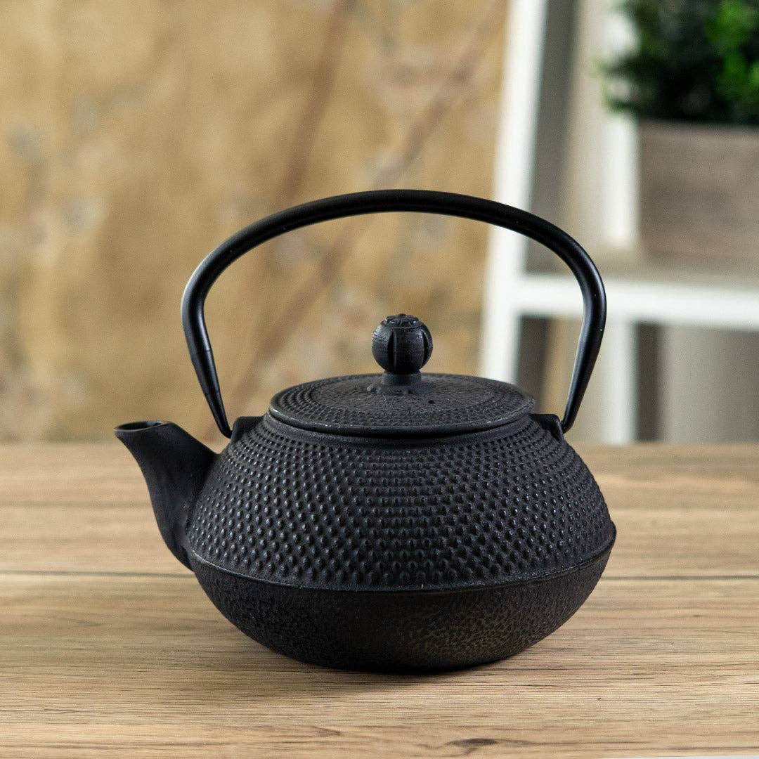 Black Hobnail Cast Iron Tea Pot