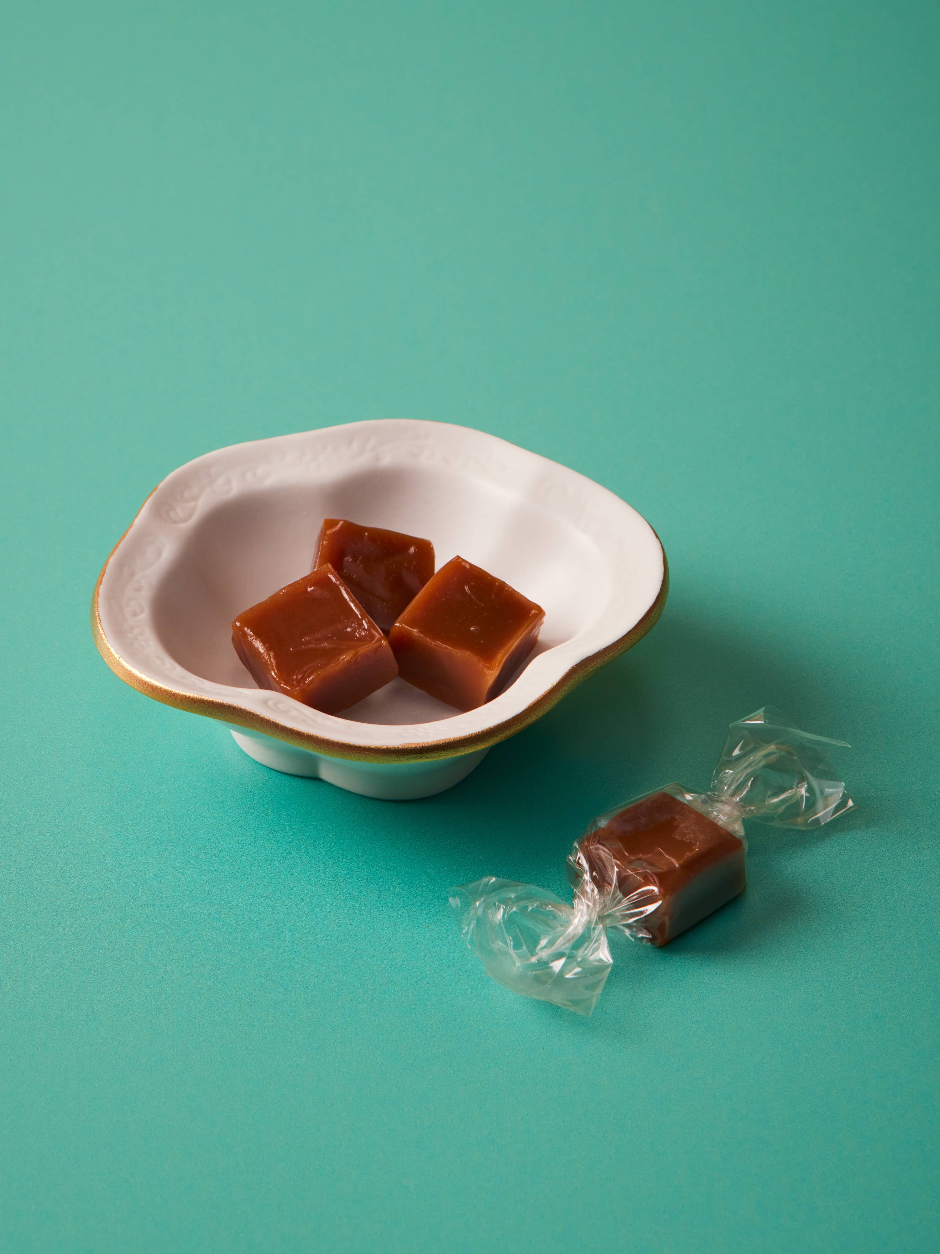 Strawberry Sakura Caramels Gift Box