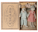 Mice in Cigar Box, Mum & Dad