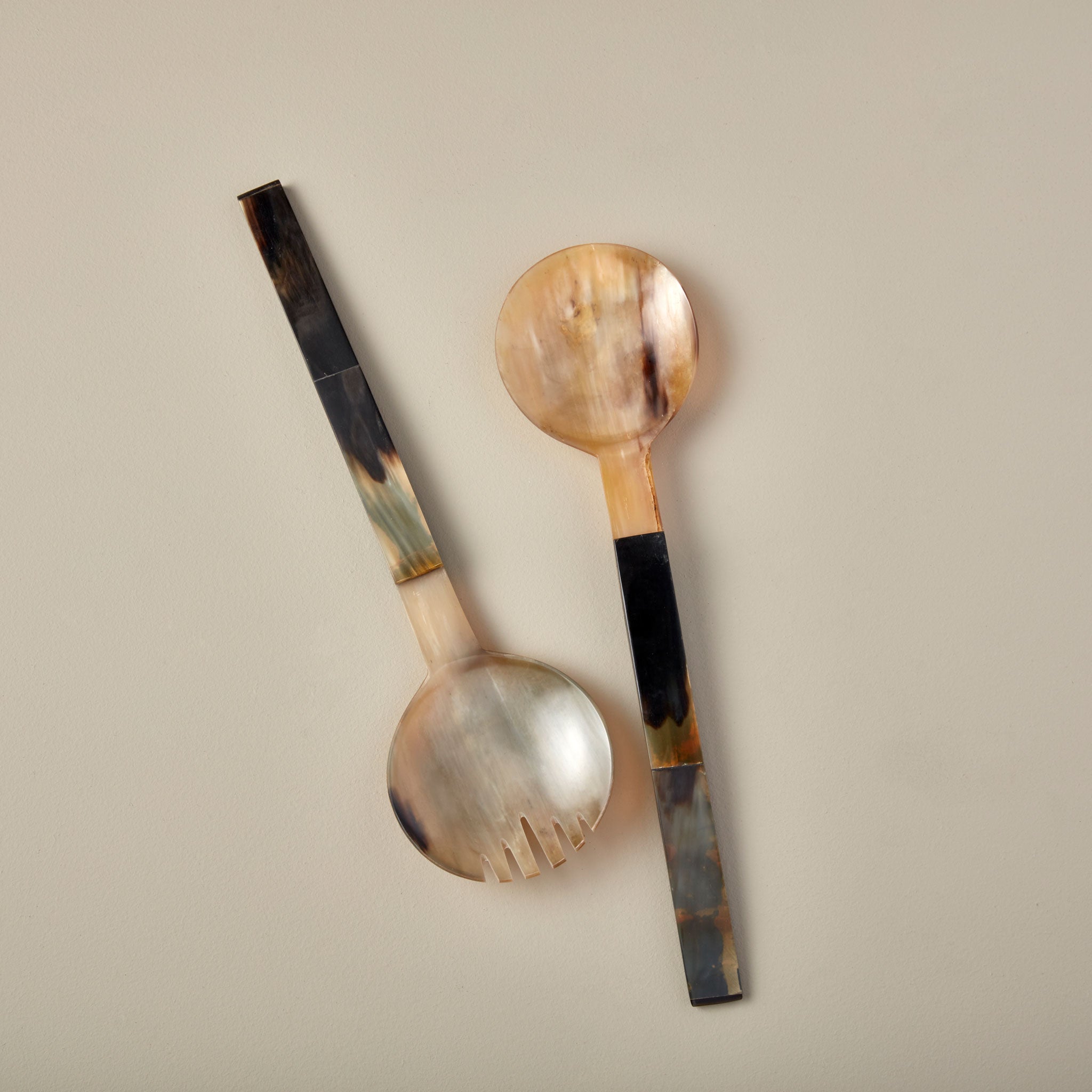 Horn Salad Servers