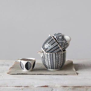 Patterened Stoneware Measuring Cup Set