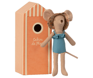 Beach Mouse, Mom
