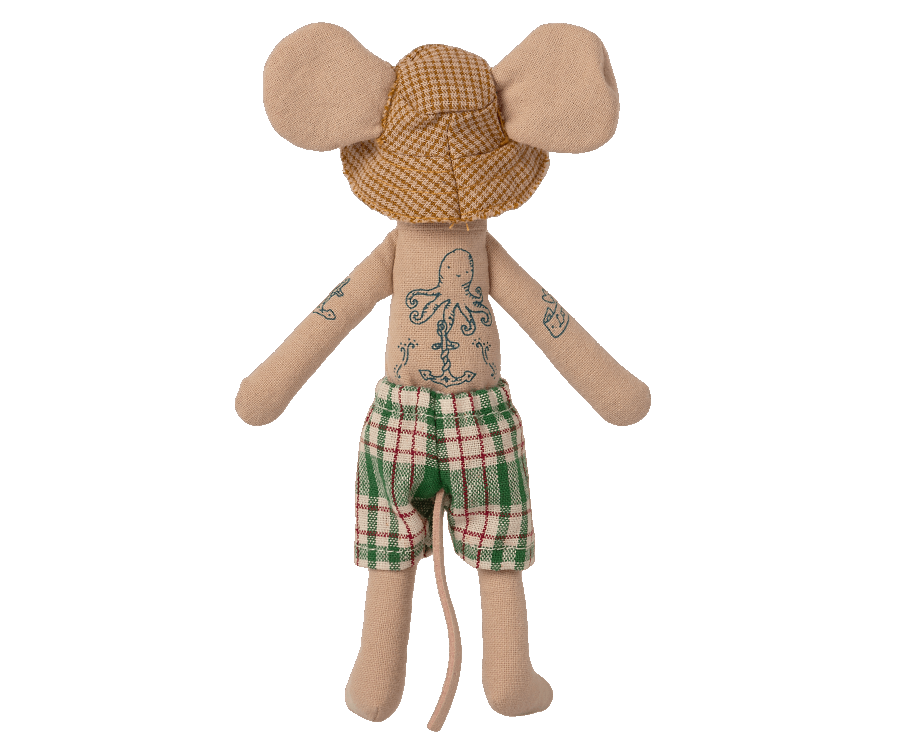 Beach Mouse, Dad