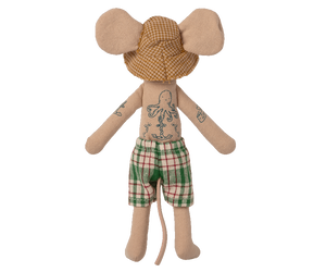 Beach Mouse, Dad